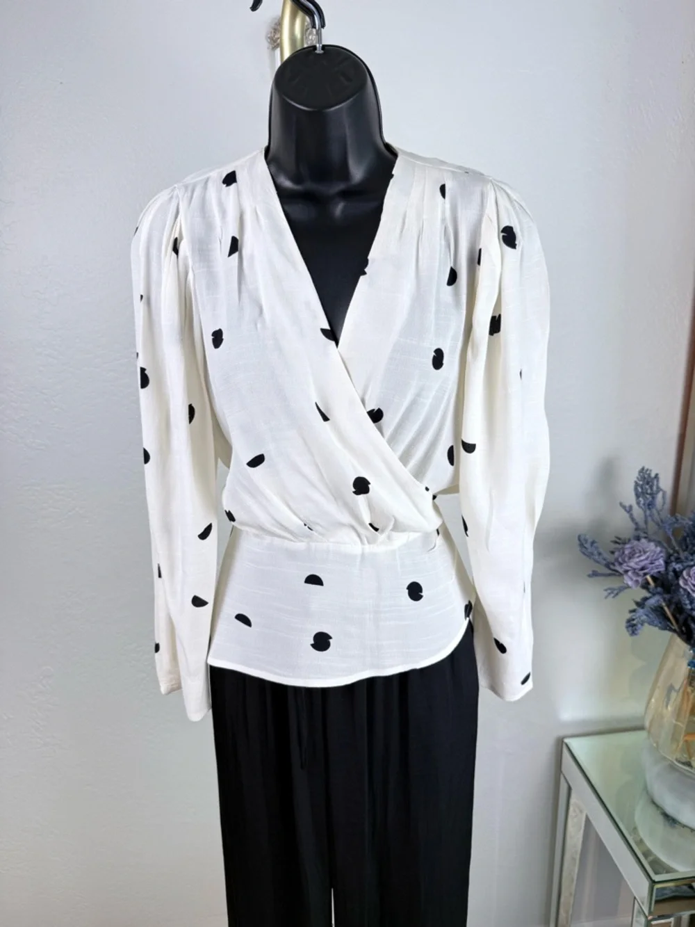 ASTR the Label Abstract Surplice Blouse - Medium Whimsigoth / Office‎ Siren